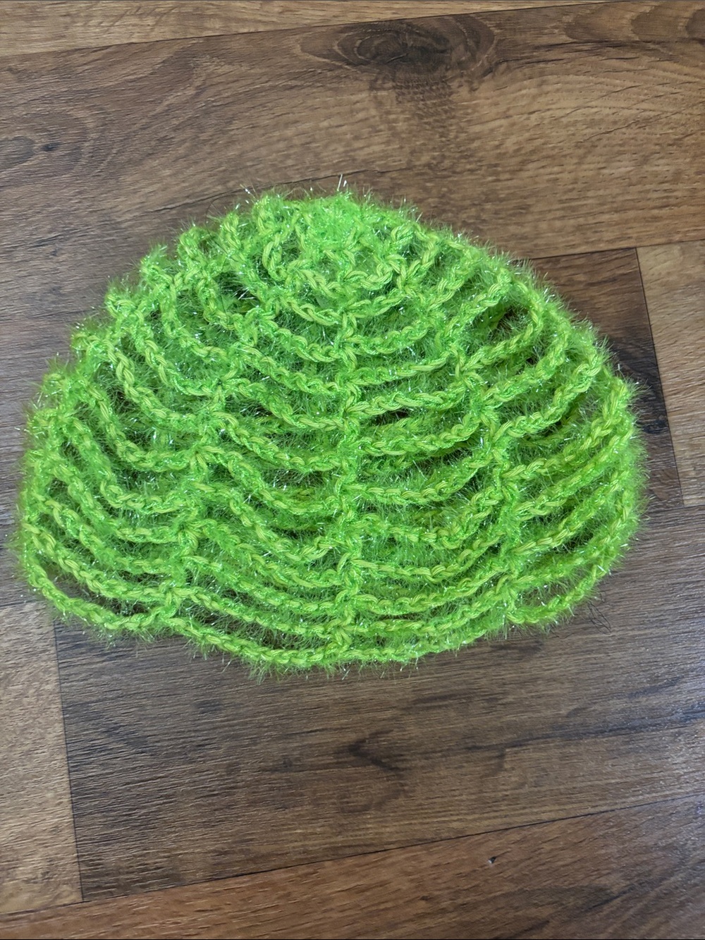 Kijun green crochet beanie